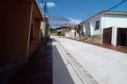 Renovación de redes y pavimentación en Aibar